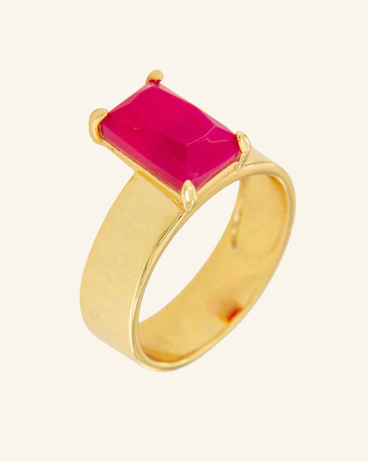 Raspberry agate Gabo ring