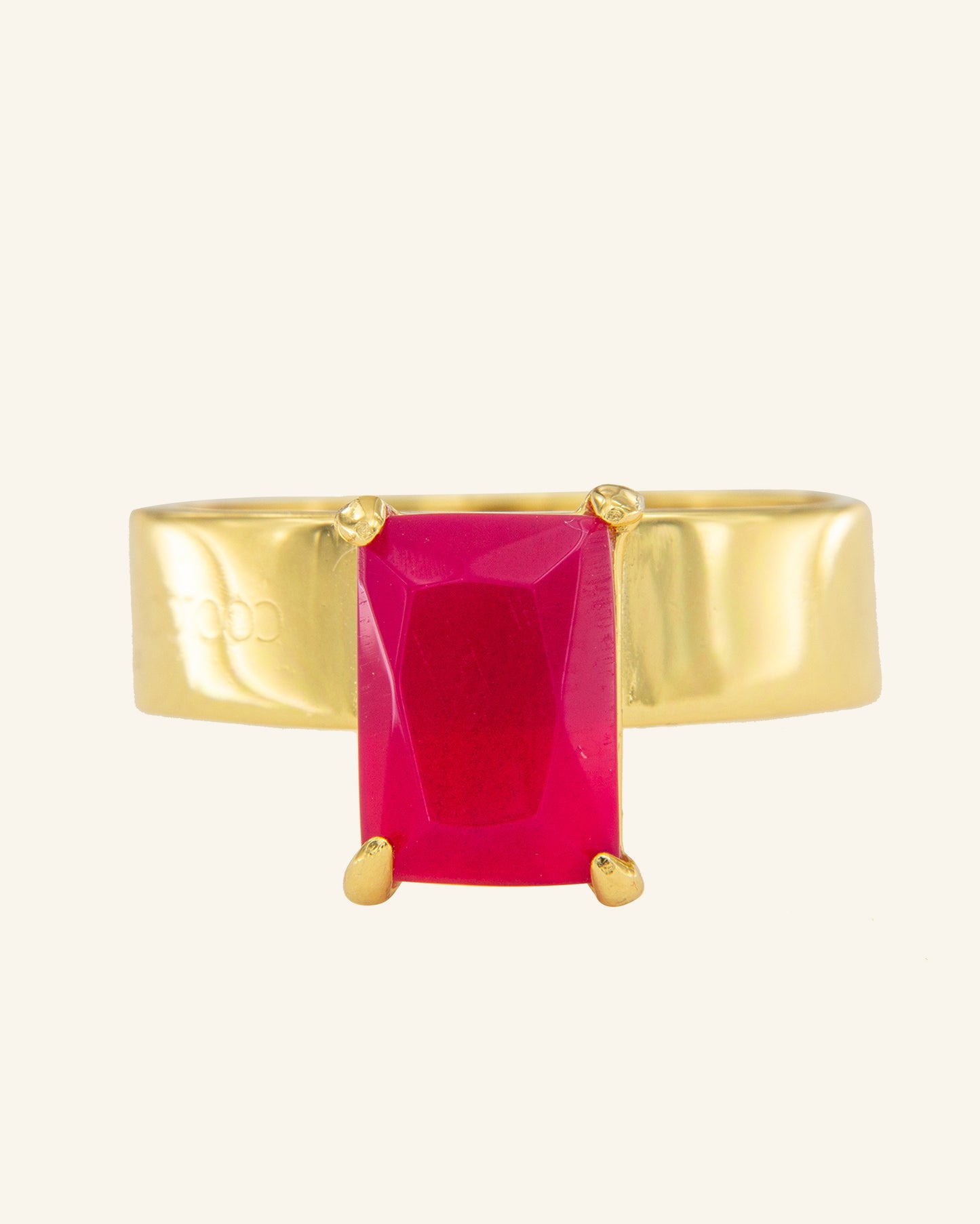 Raspberry agate Gabo ring