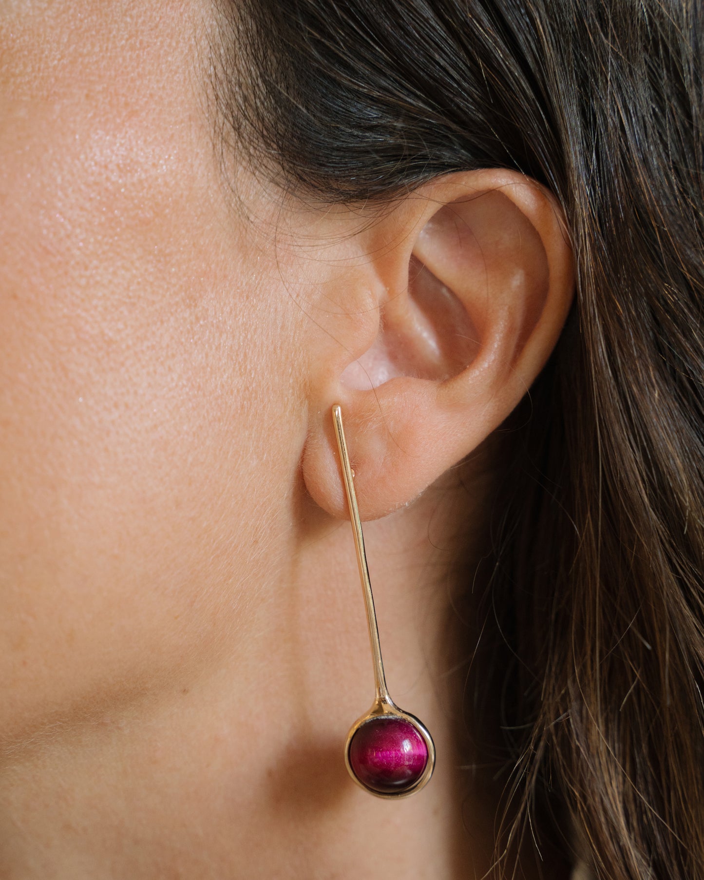 Pendientes Crisálida Ojo de Tigre Frambuesa