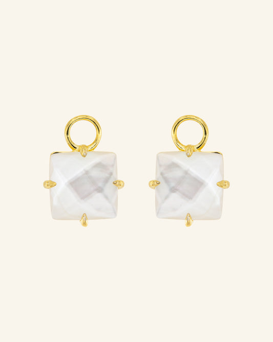 Square pendants with white mother of pearl