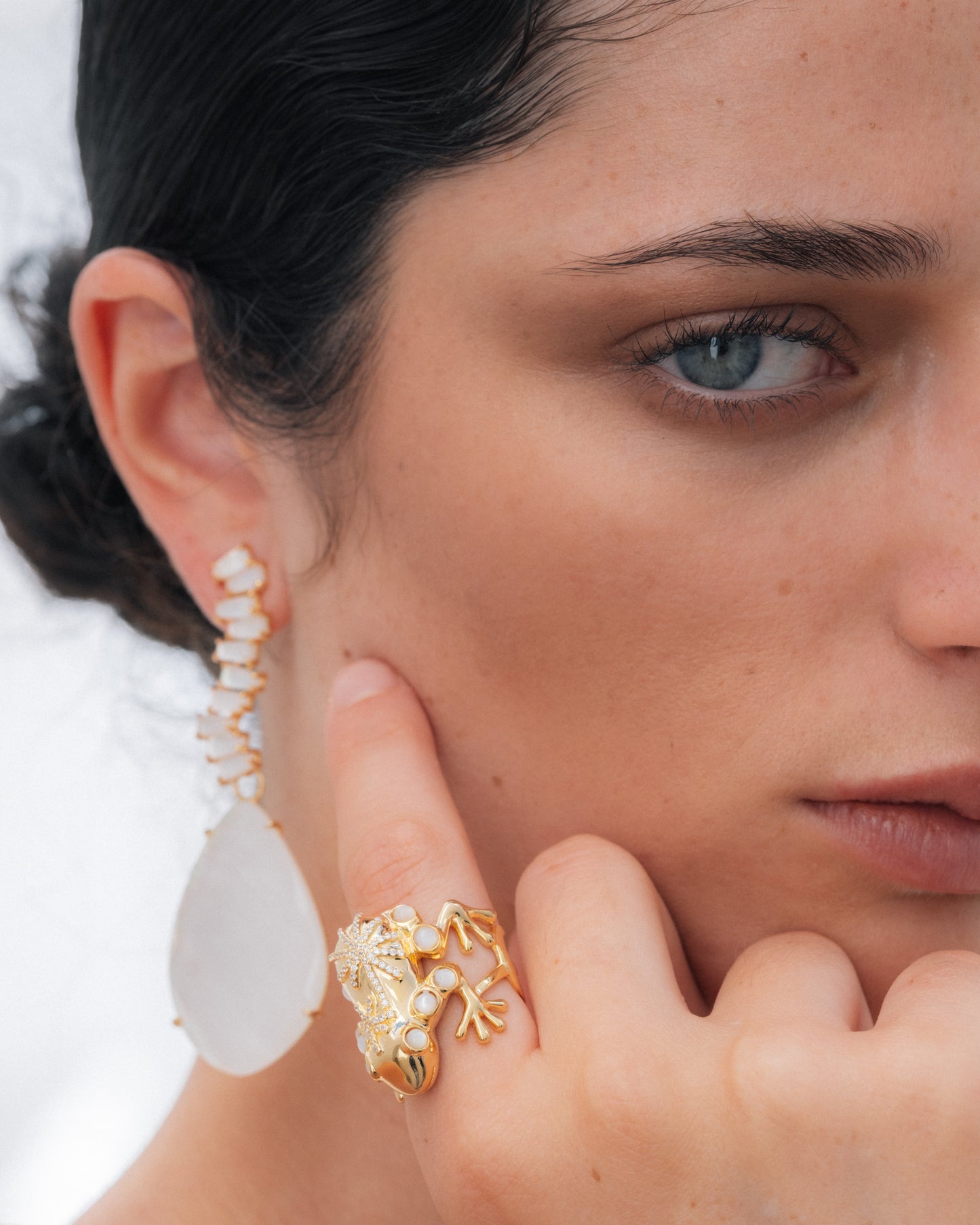 Pendientes Frances Madreperla Blanca