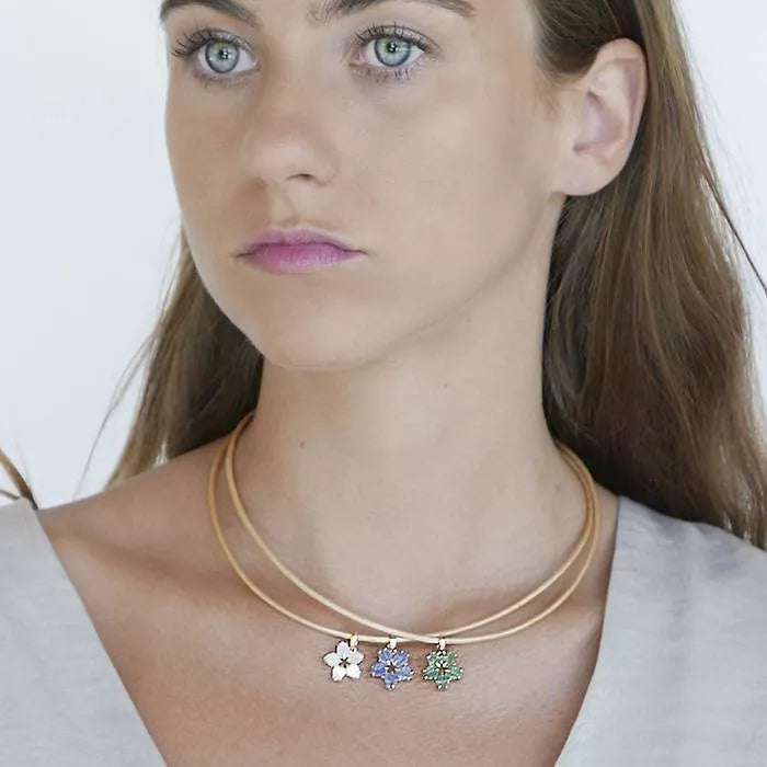 Colgante jazmin con cuarzo azul