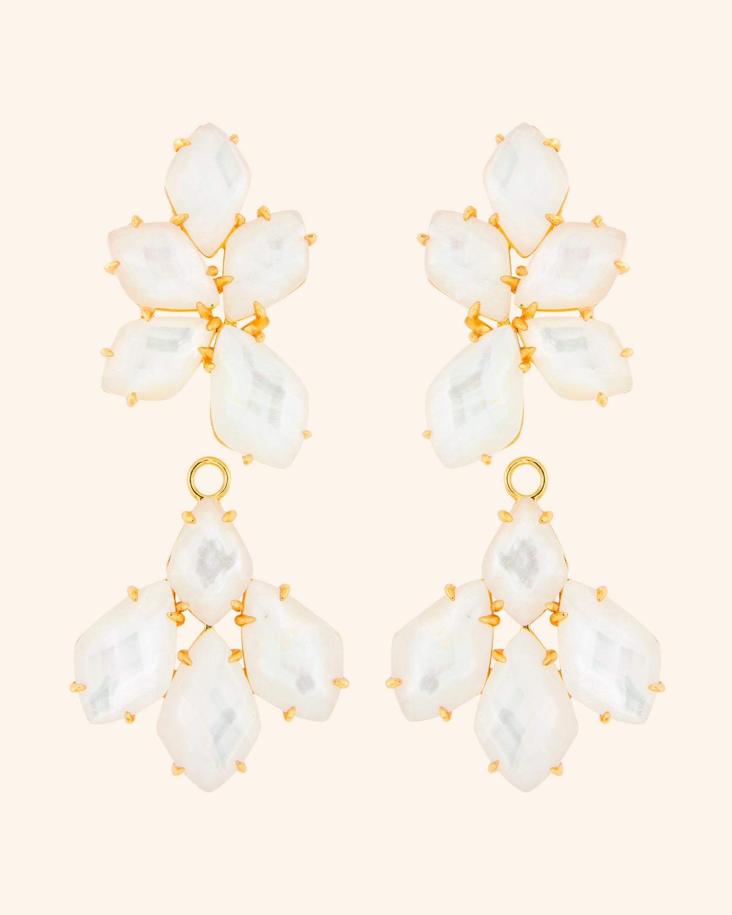 Pendientes Litos con madreperla blanca