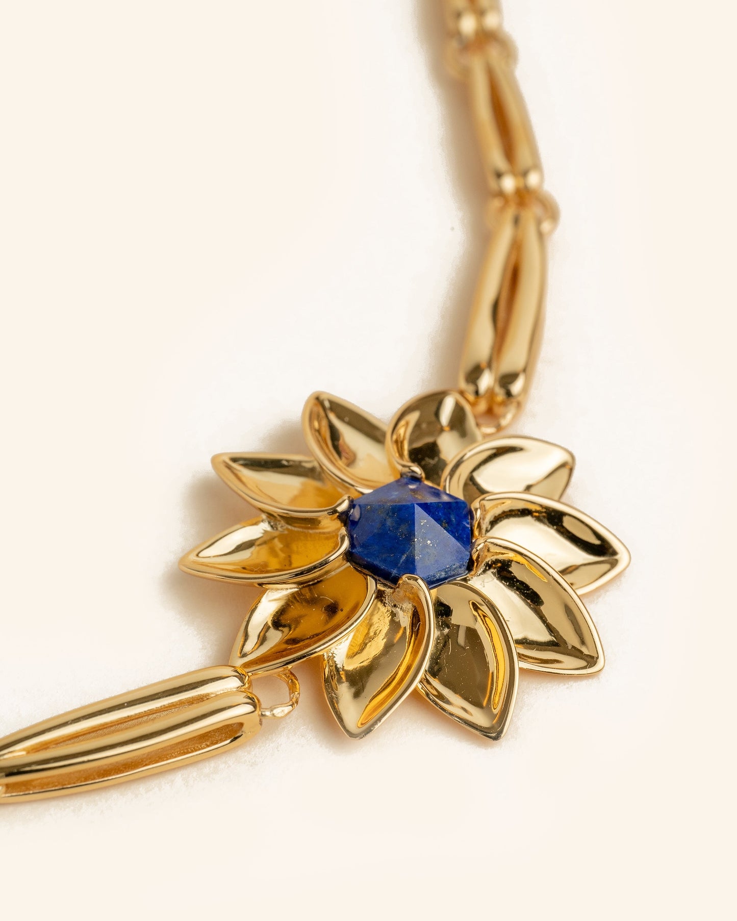 Collar mezzara con Lapislázuli