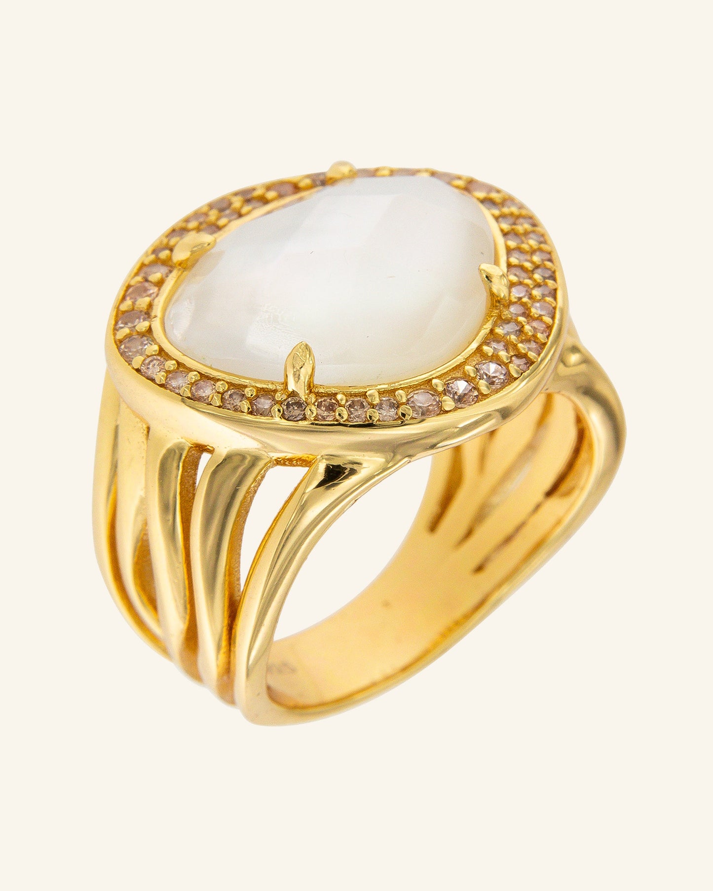 Hallelujah ring with white mother-of-pearl