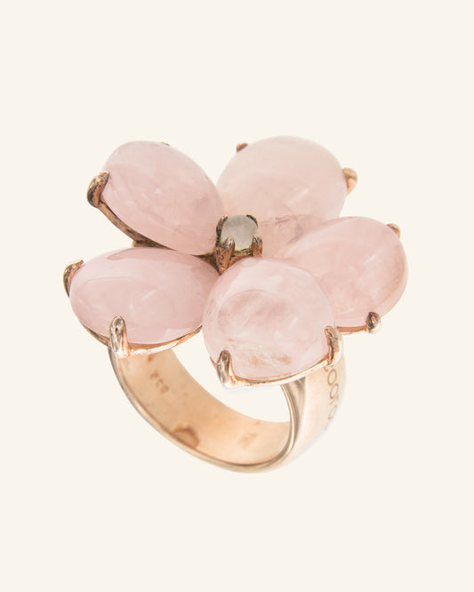 Anillo Hibiscus con cuarzo rosa