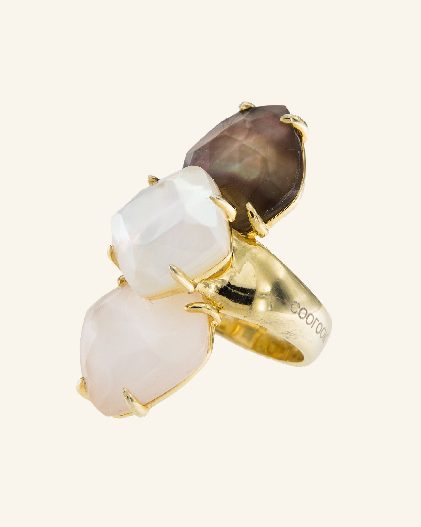 Ninfa ring with tricolor mother-of-pearl