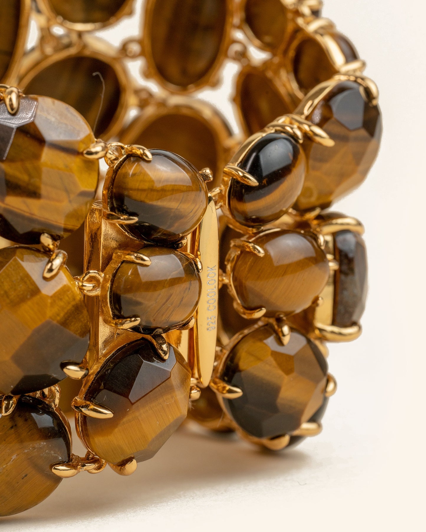 Liberis bracelet with tiger's eye