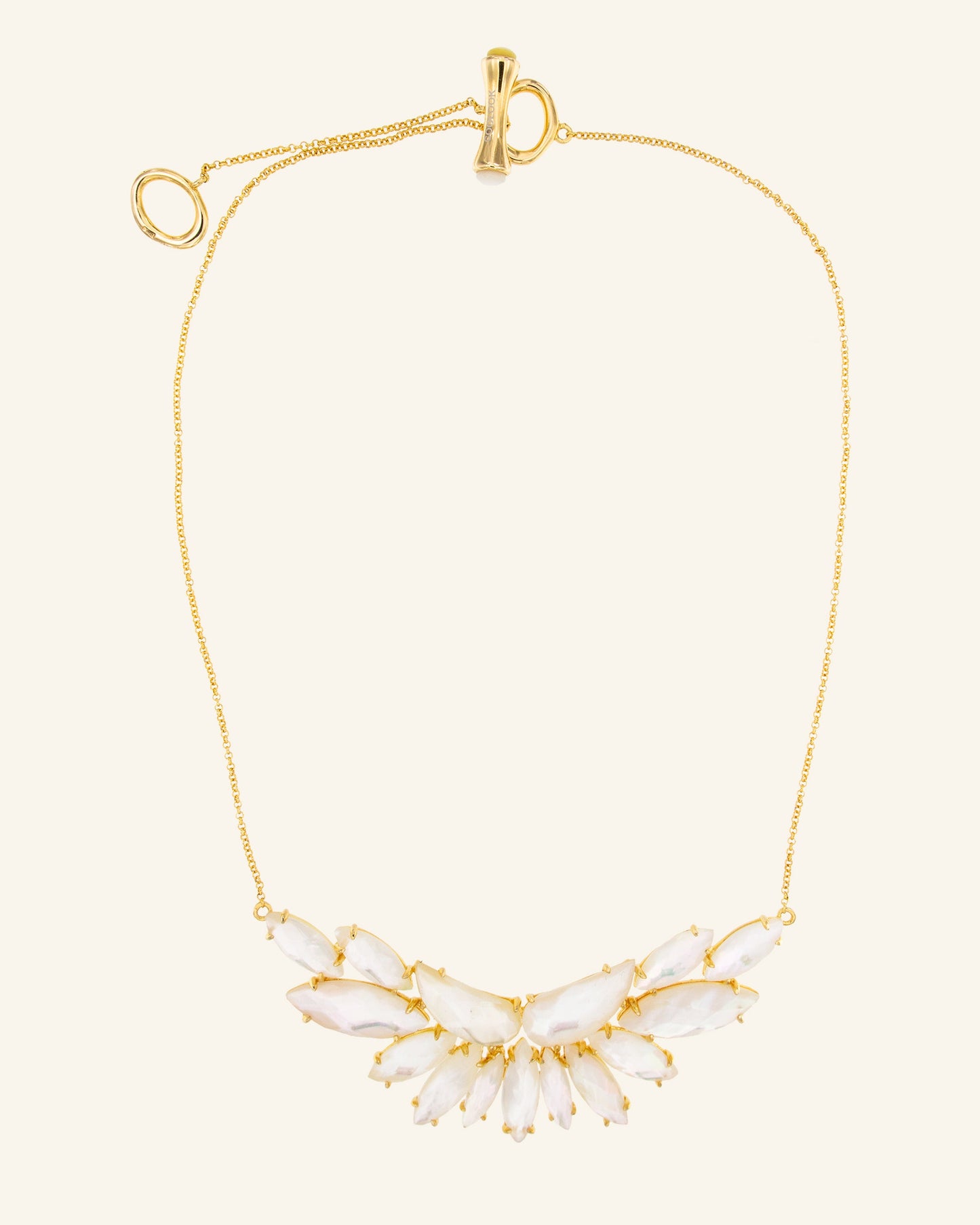 Collar Cleopatra con madreperla blanca y cuarzo