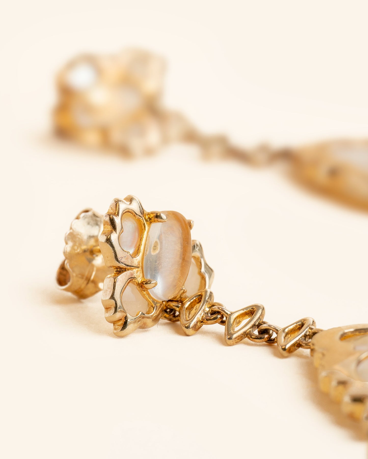 Pendientes Borneo con madreperla y cuarzo