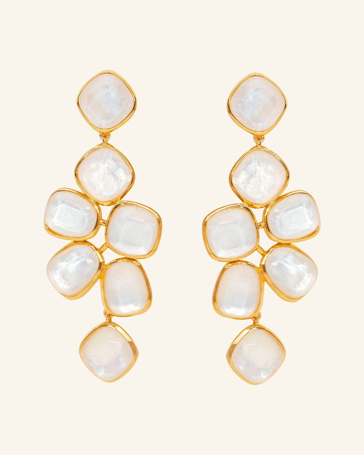 Pendientes Hydra con madreperla blanca