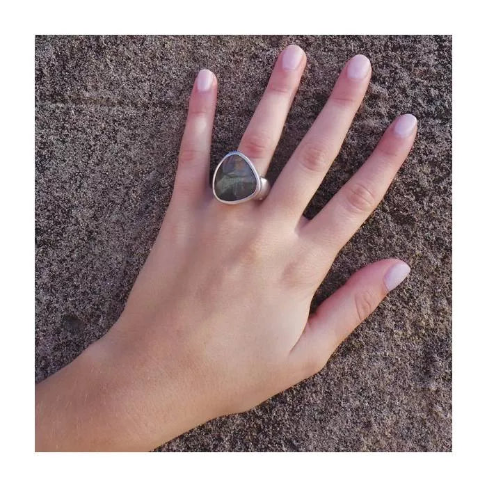 Anillo Bruma de plata con labradorita
