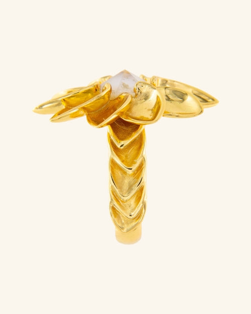 Mezzara Ring with White Mother of Pearl