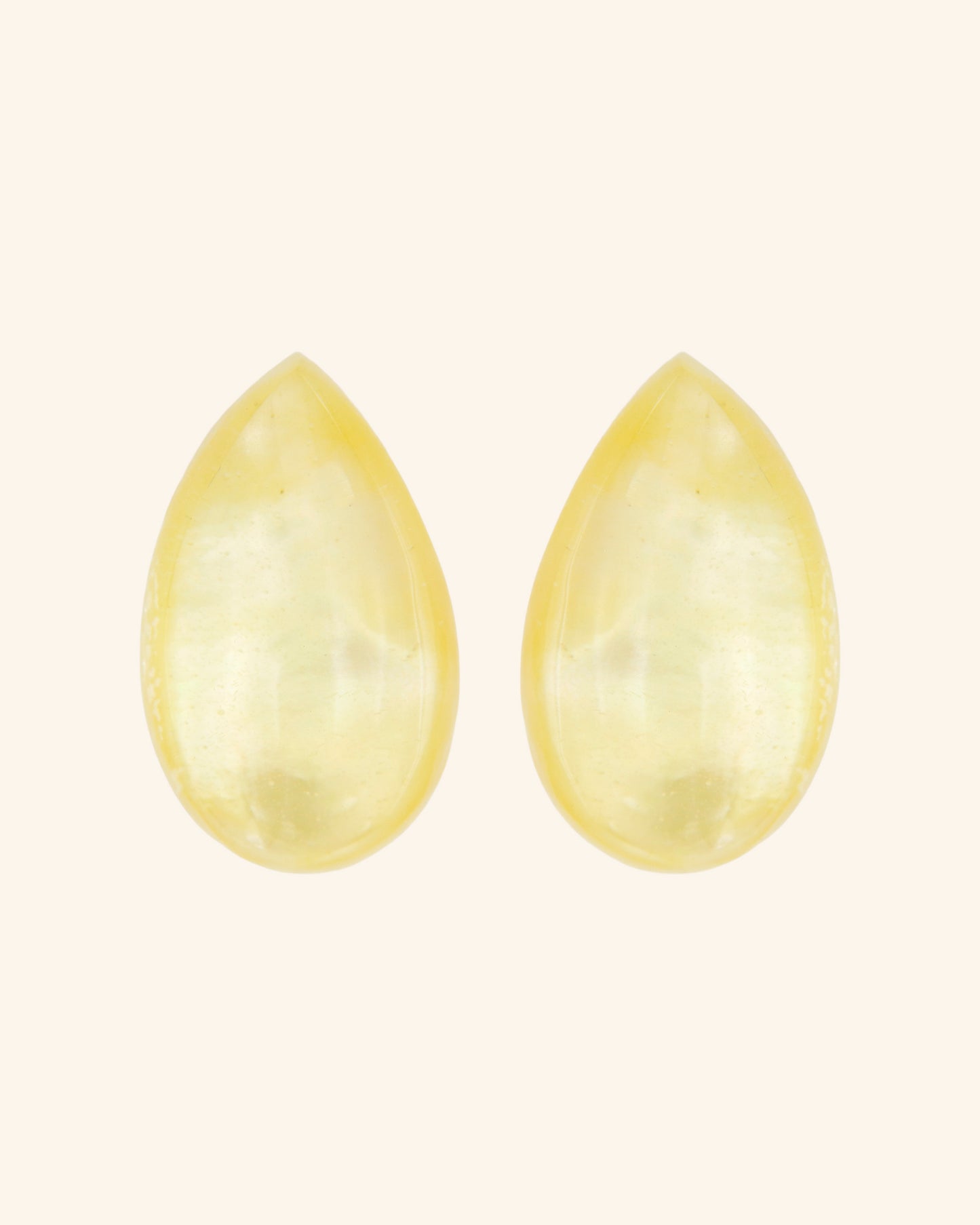 Pendientes Celine Madreperla Dorada