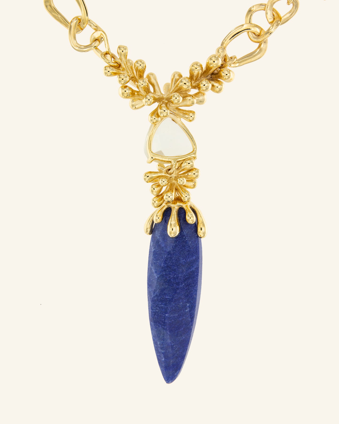 Indian necklace with blue quartz and lemon quartz