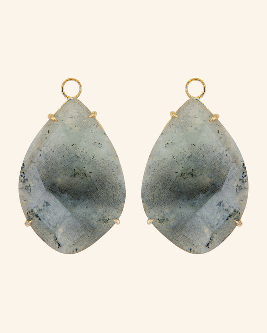 Panghi tears with onyx