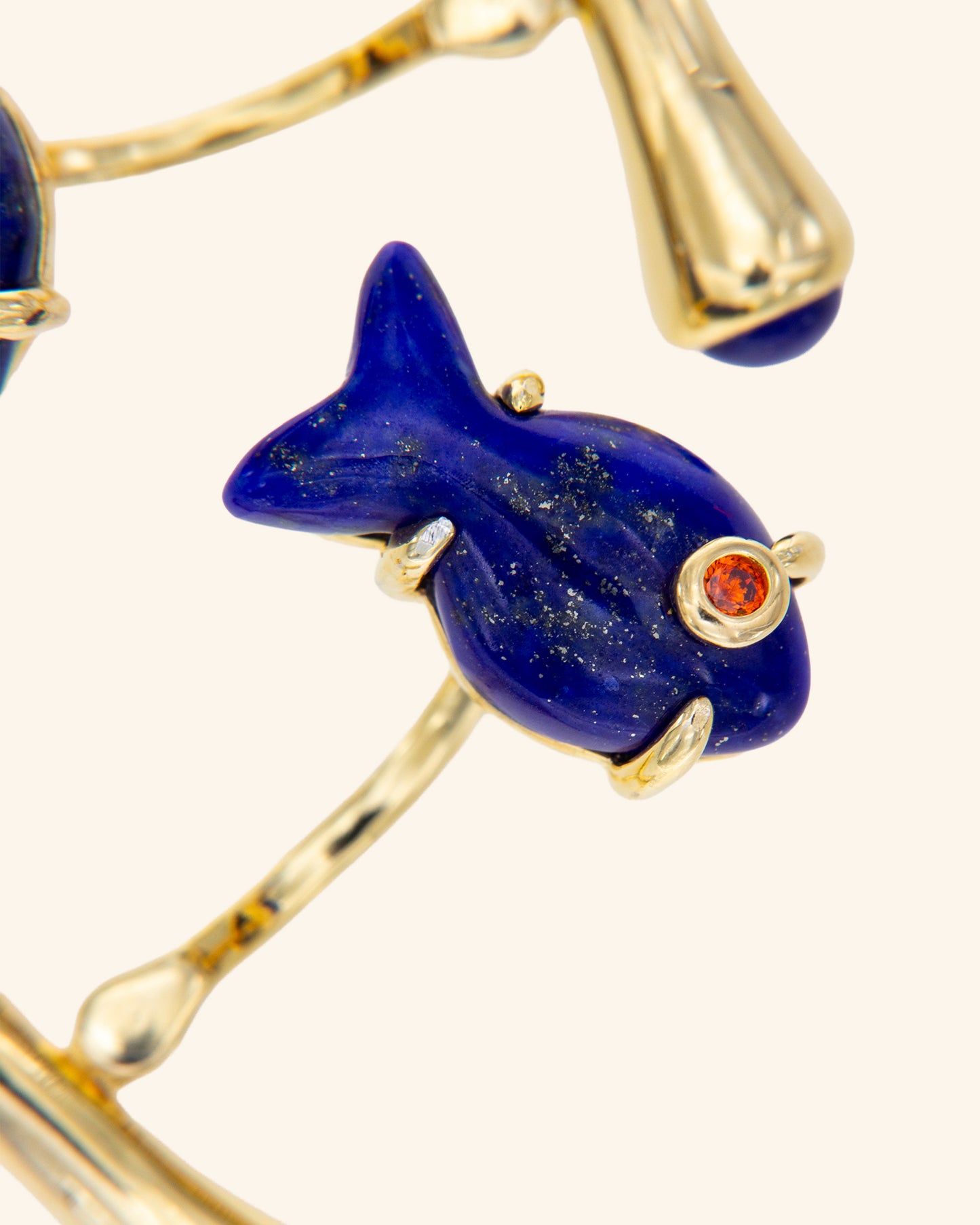 Golden Gus Frog Cufflinks with onyx