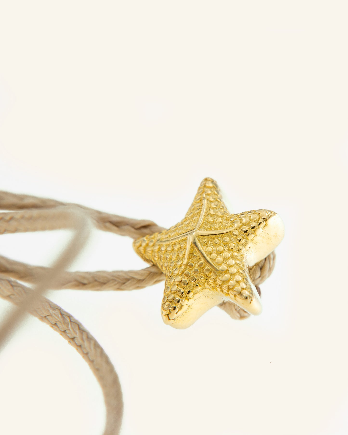 Pulsera Estrella Abisal Oro