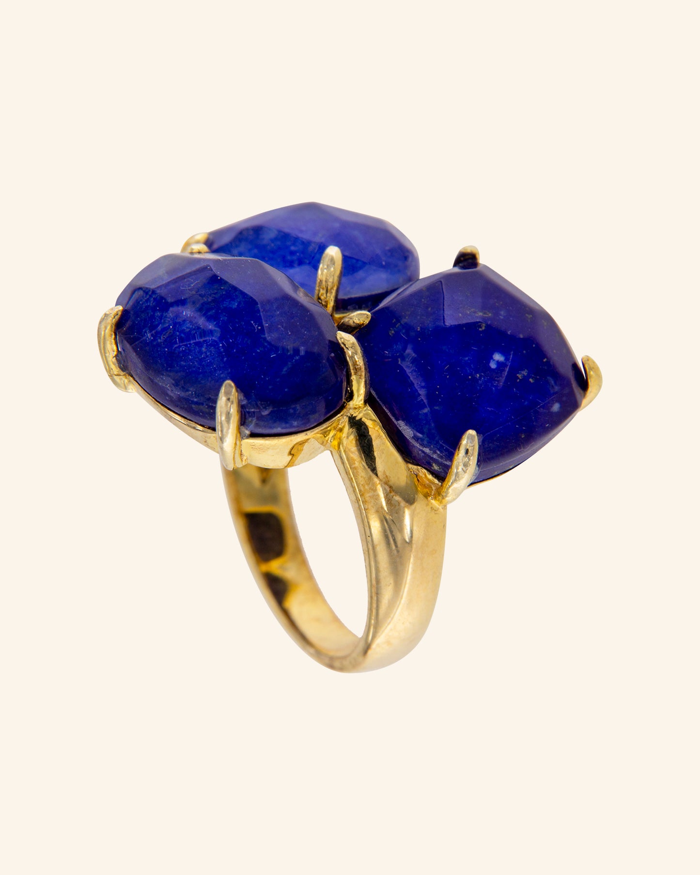 Kraz ring with lapis lazuli