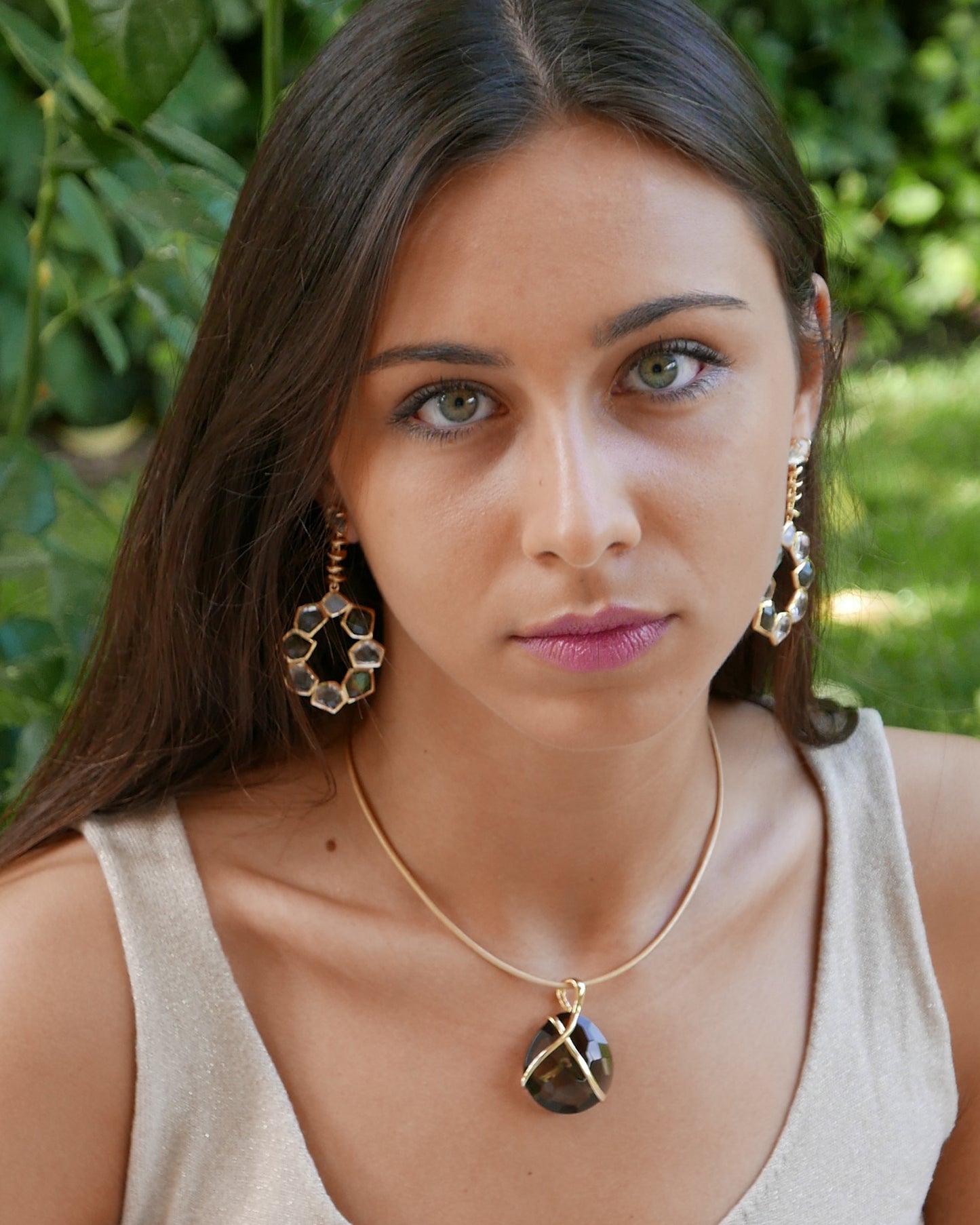 Nunatak earrings with labradorite and quartz