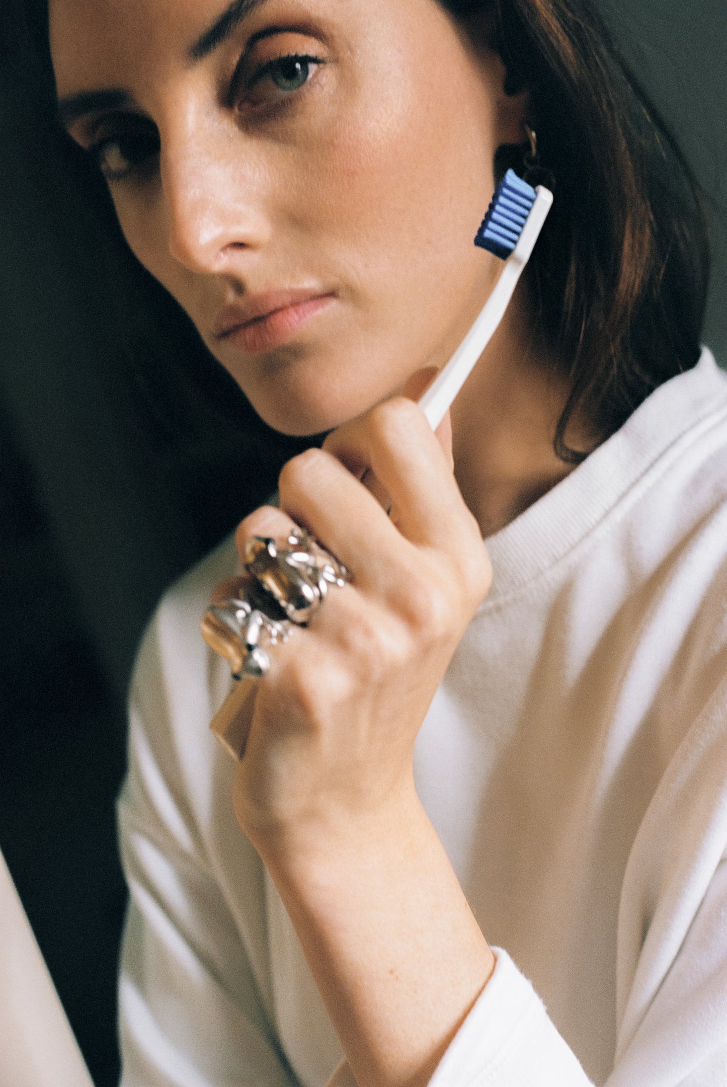 Anillo Rana de plata brillo con ónix