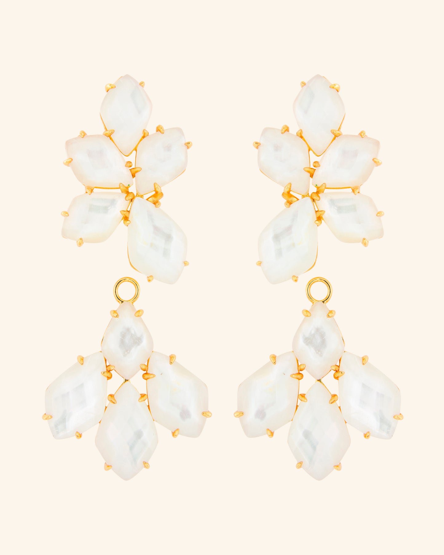 Pendientes Litos con madreperla blanca