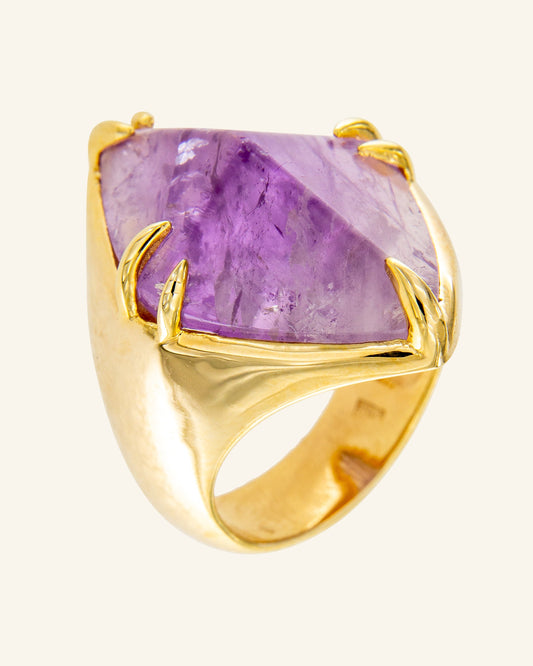 Igloo ring with amethyst