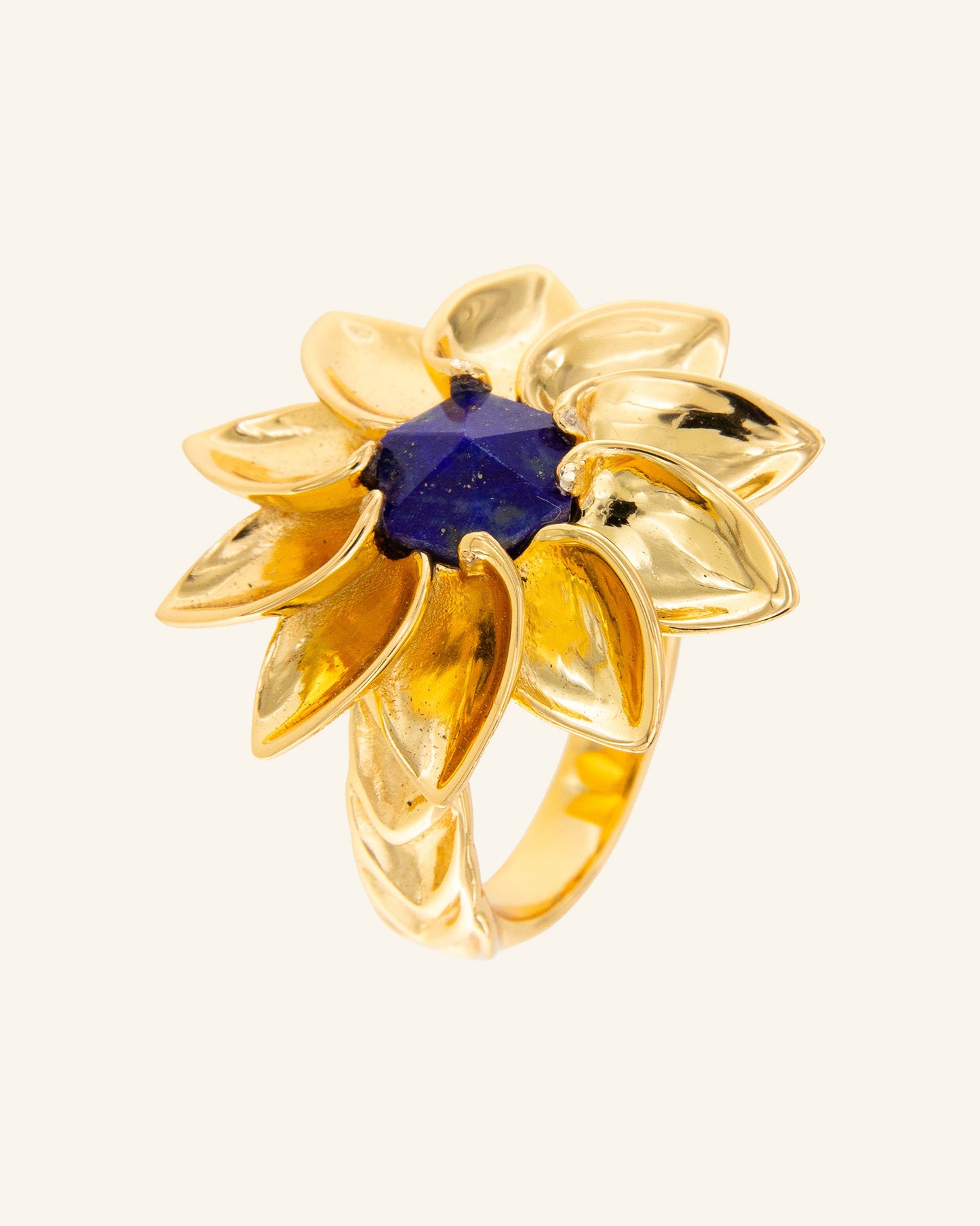 Mezzara Ring with Lapis Lazuli 