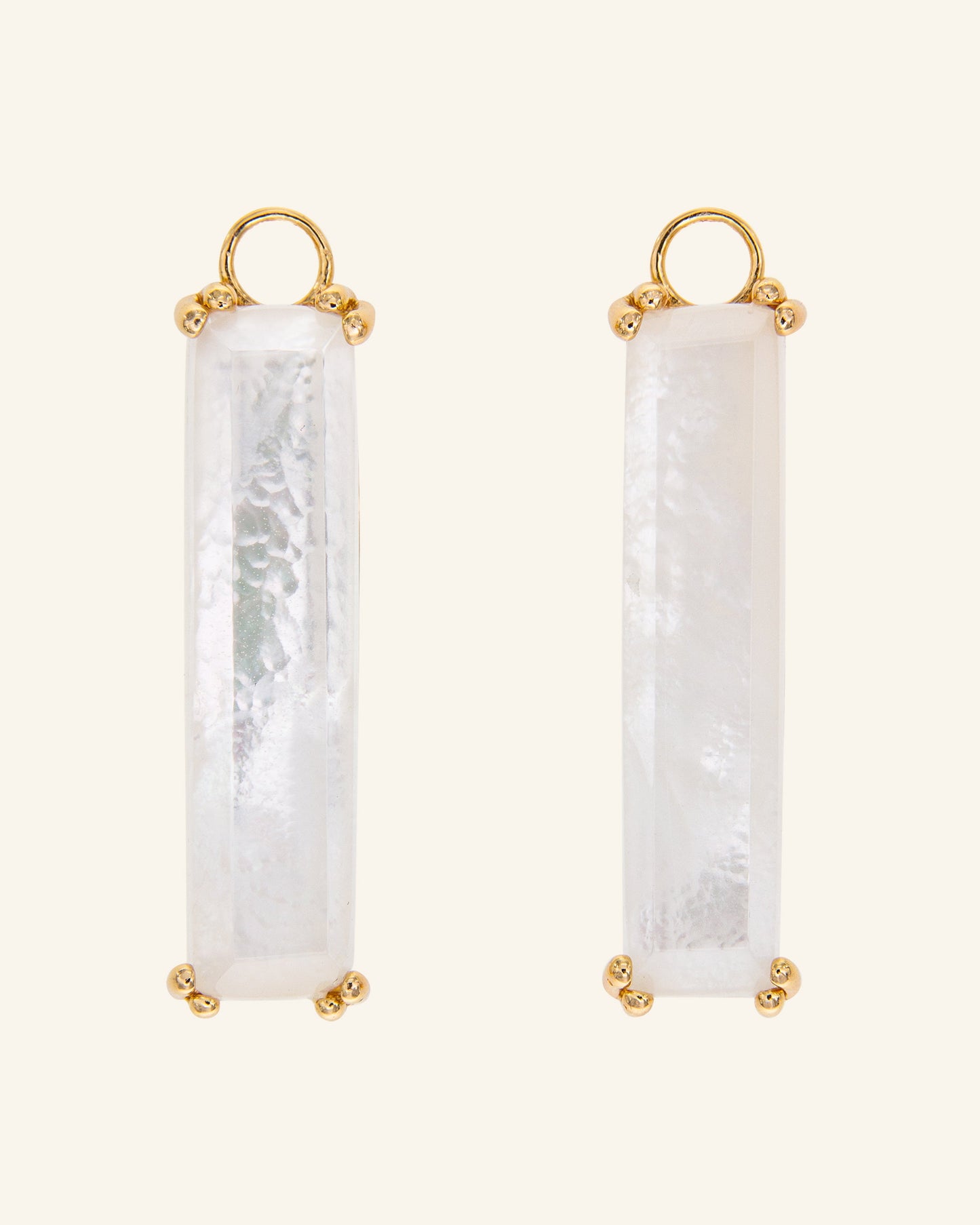Gatsby pendants with white mother of pearl