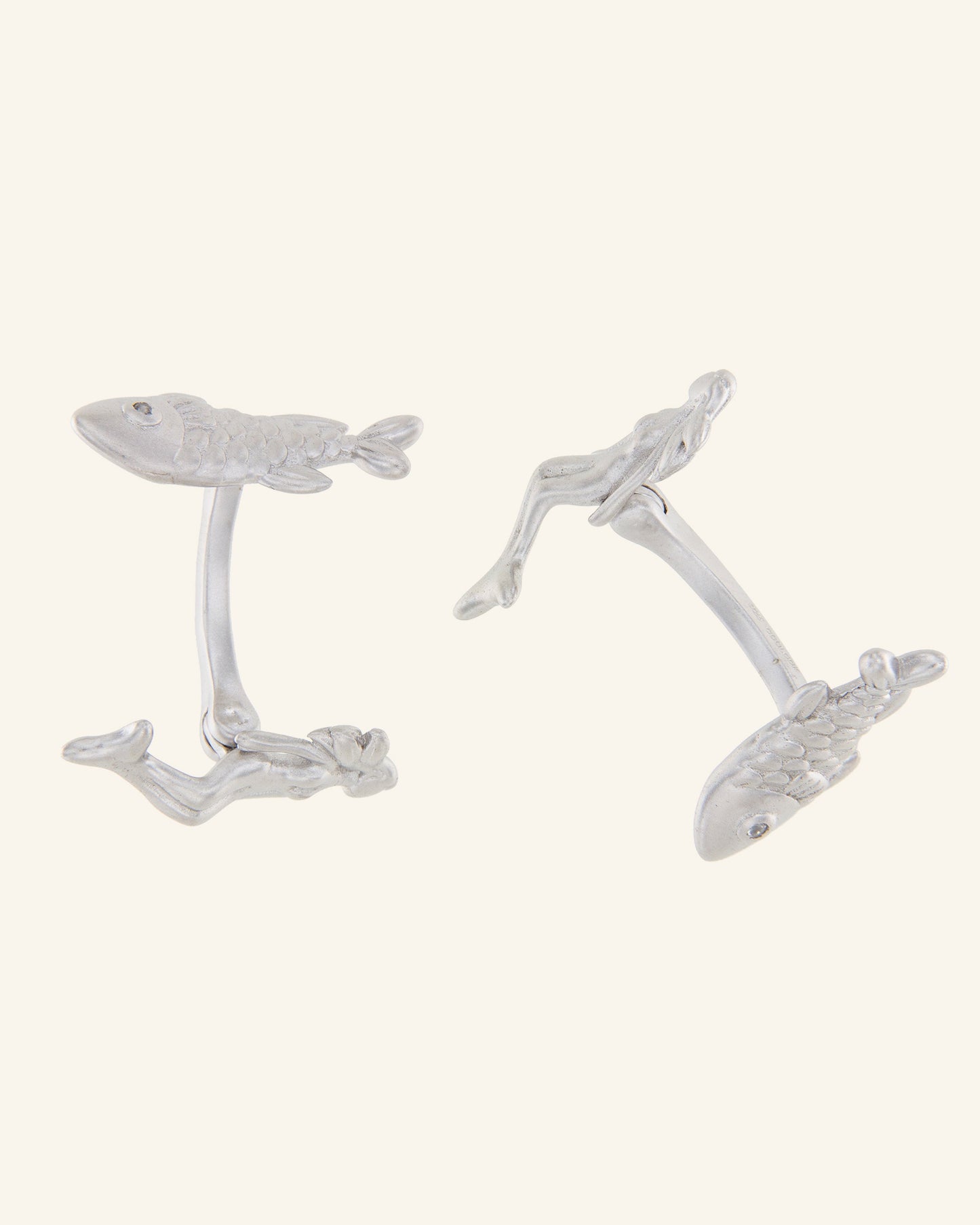 Matte silver swimming cufflinks with zirconia