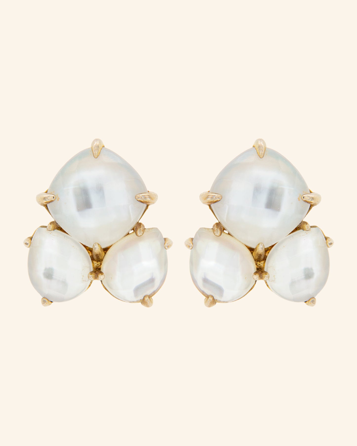 Mini Kraz earrings with white mother of pearl